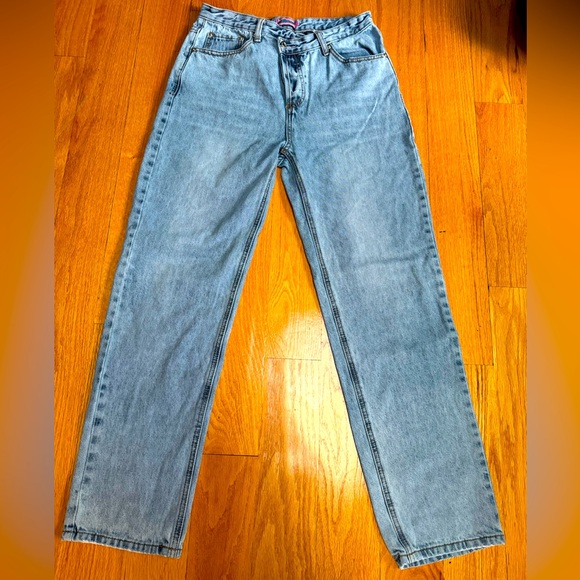 Edikted Denim - Edikted: Light Blue Straight Leg Jeans: sideway button front style ,size medium